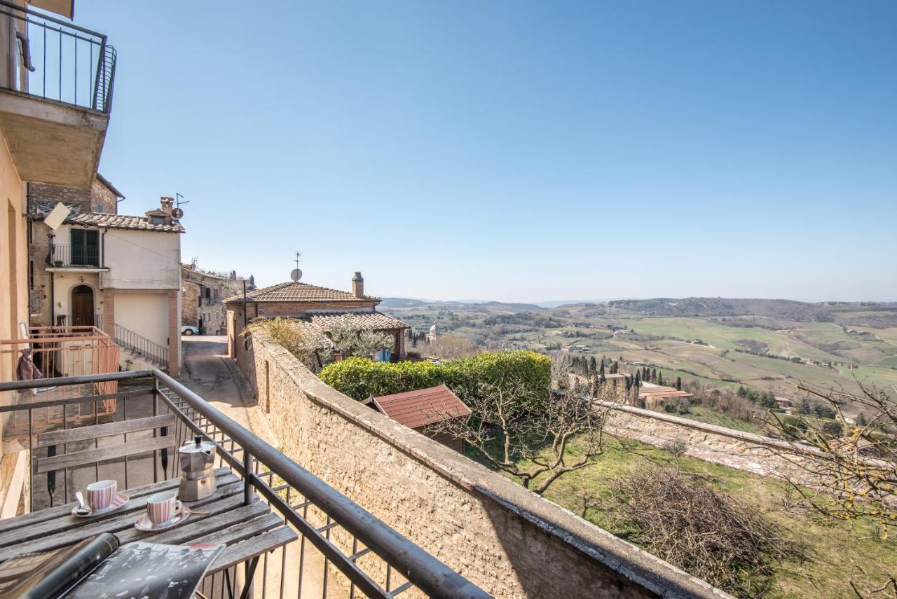 Entro le mura Montepulciano Stazione Exterior foto